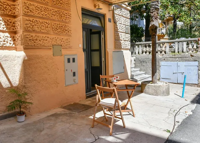 Rosenberger, Center With Parking * Opatija