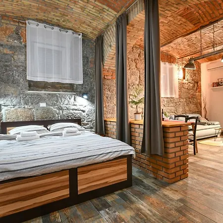 Rosenberger, Center With Parking Apartment